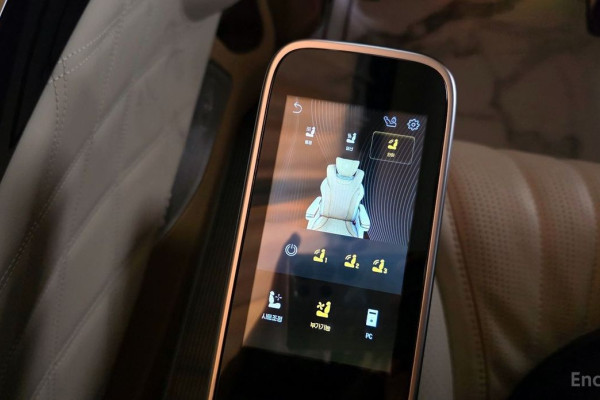 2024 Kia Carnival с пробегом 11 871 км