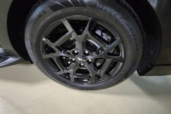 2024 Kia Carnival с пробегом 5 242 км