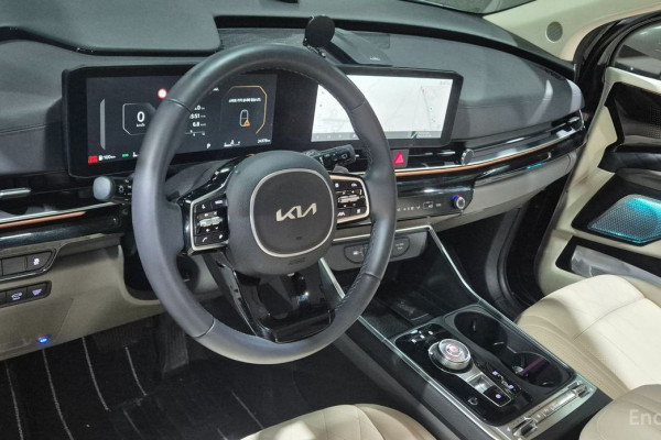 2025 Kia Carnival с пробегом 26 000 км