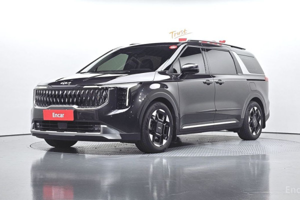 2024 Kia Carnival с пробегом 5 839 км