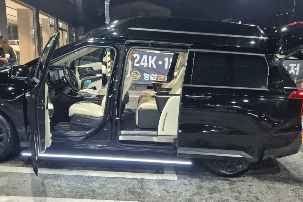 2025 Kia Carnival с пробегом 26 000 км