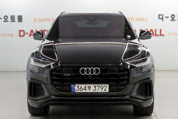 2023 Audi Q8 с пробегом 55 177 км