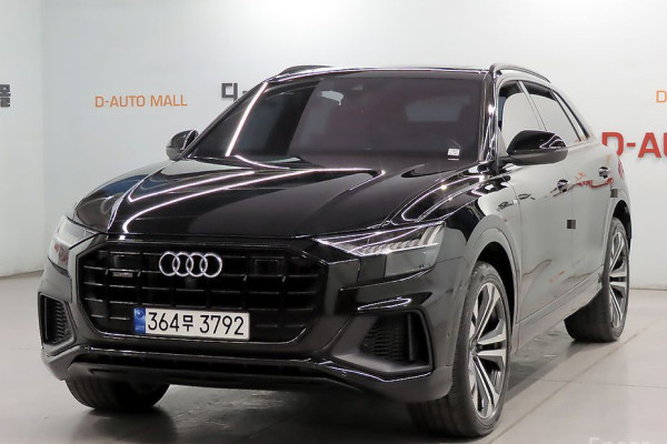 2023 Audi Q8 с пробегом 55 177 км
