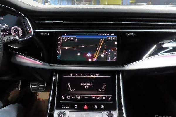 2023 Audi Q8 с пробегом 55 177 км