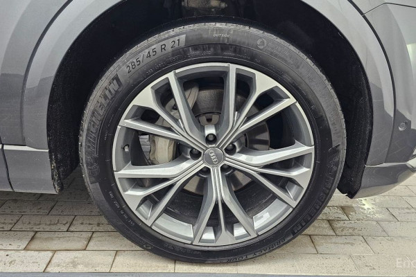 2021 Audi Q8 с пробегом 88 225 км