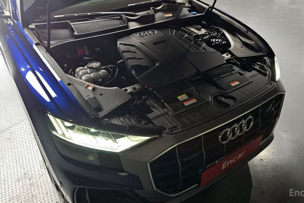 2021 Audi Q8 с пробегом 92 542 км