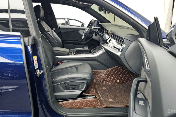 2021 Audi Q8 с пробегом 65 957 км
