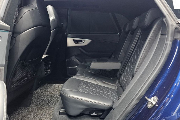 2021 Audi Q8 с пробегом 92 542 км