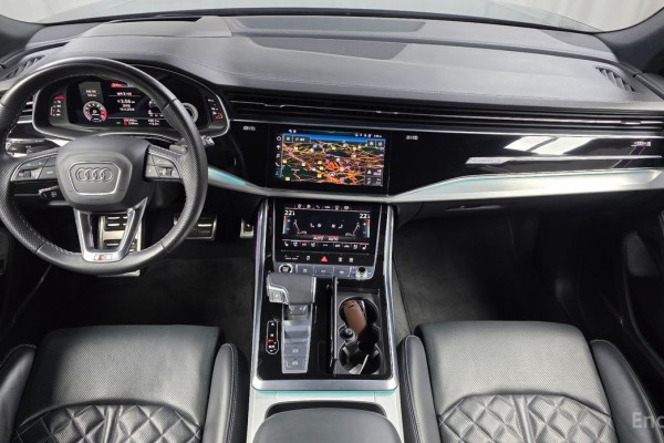 2021 Audi Q8 с пробегом 105 306 км