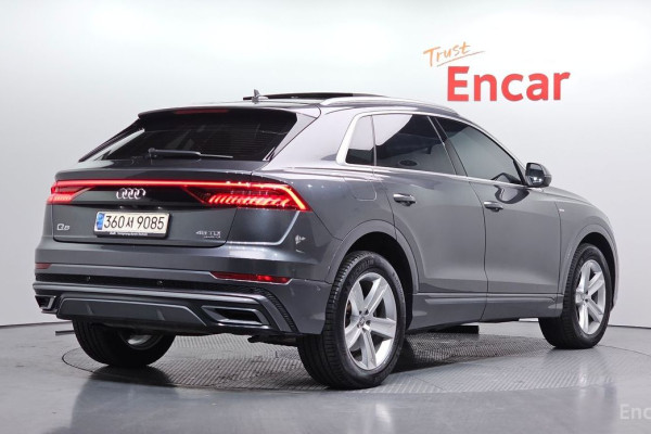 2021 Audi Q8 с пробегом 132 382 км