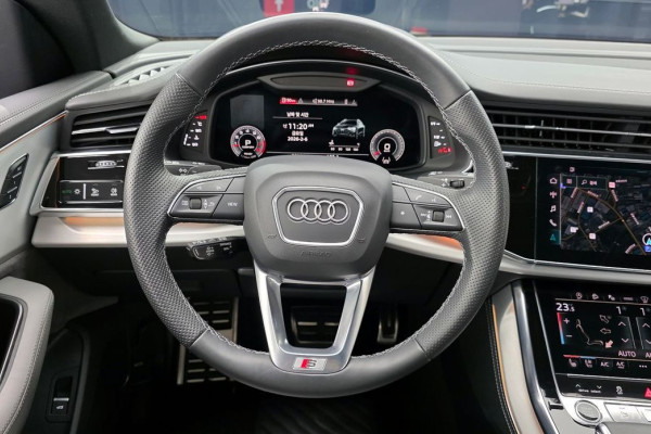 2022 Audi Q8 с пробегом 35 322 км