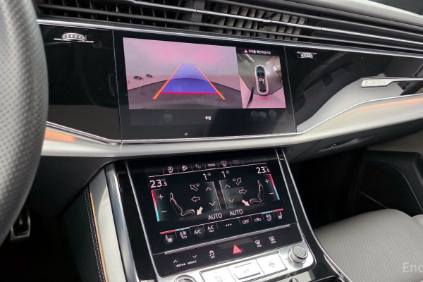 2022 Audi Q8 с пробегом 35 322 км