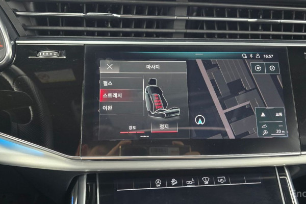 2020 Audi Q8 с пробегом 125 958 км