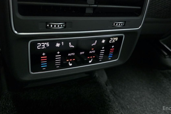 2022 Audi Q8 с пробегом 35 322 км