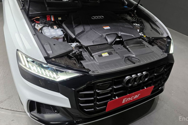 2021 Audi Q8 с пробегом 112 998 км