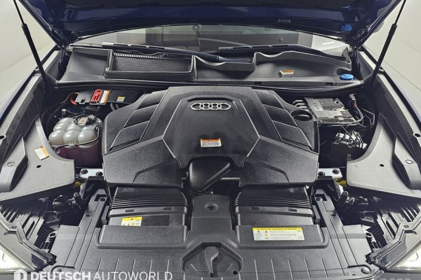 2021 Audi Q8 с пробегом 49 010 км