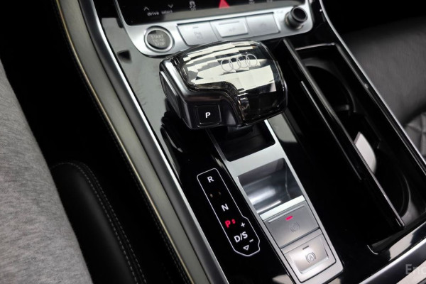 2021 Audi Q8 с пробегом 112 998 км