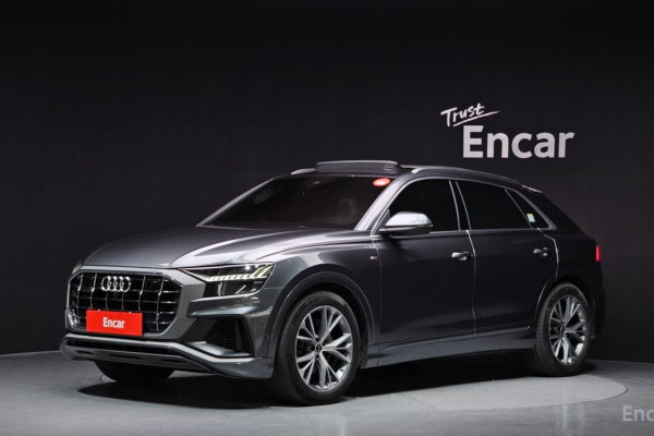 2021 Audi Q8 с пробегом 42 685 км