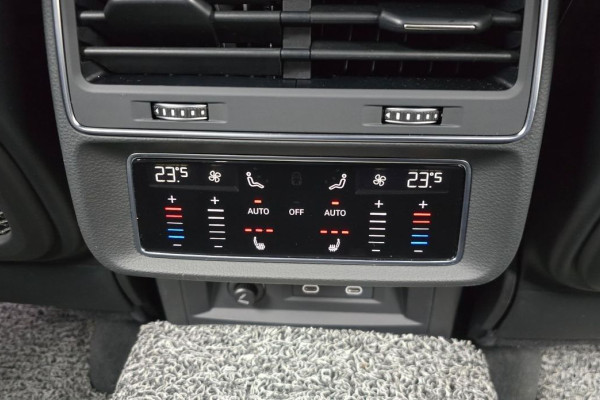 2022 Audi Q8 с пробегом 87 326 км