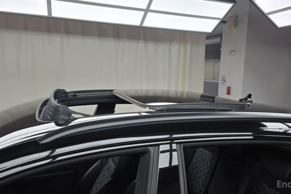 2022 Audi Q8 с пробегом 87 326 км