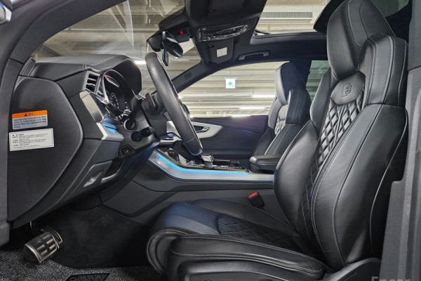 2021 Audi Q8 с пробегом 70 445 км