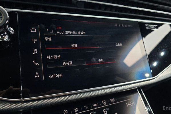 2021 Audi Q8 с пробегом 132 382 км