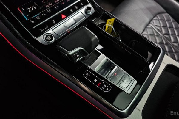 2021 Audi Q8 с пробегом 42 685 км