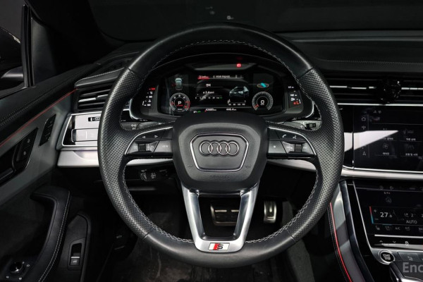 2021 Audi Q8 с пробегом 42 685 км