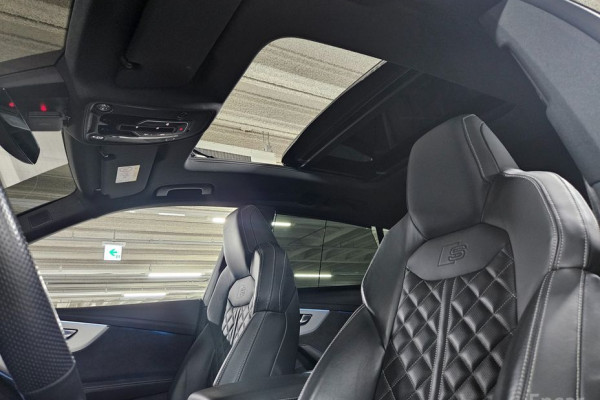 2021 Audi Q8 с пробегом 70 445 км