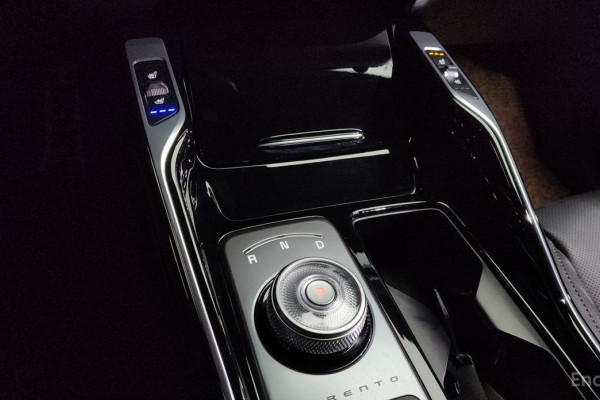 2023 Kia Sorento с пробегом 20 852 км