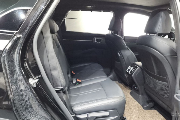 2023 Kia Sorento с пробегом 20 852 км