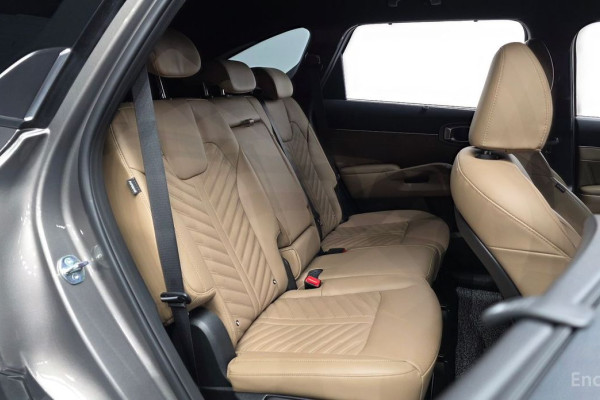 2023 Kia Sorento с пробегом 43 438 км