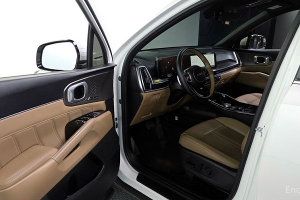 2024 Kia Sorento с пробегом 22 568 км