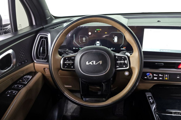 2024 Kia Sorento с пробегом 22 568 км