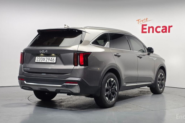 2024 Kia Sorento с пробегом 21 061 км