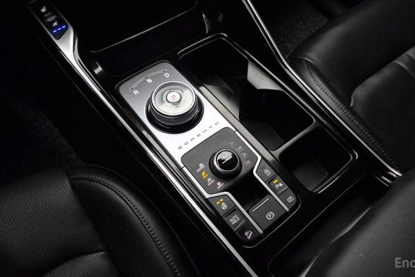 2023 Kia Sorento с пробегом 51 339 км