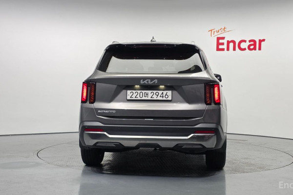 2024 Kia Sorento с пробегом 21 061 км