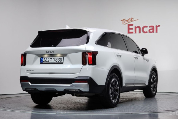 2024 Kia Sorento с пробегом 32 963 км