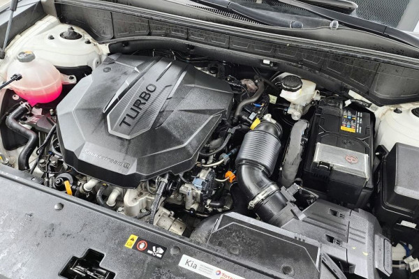 2024 Kia Sorento с пробегом 32 963 км