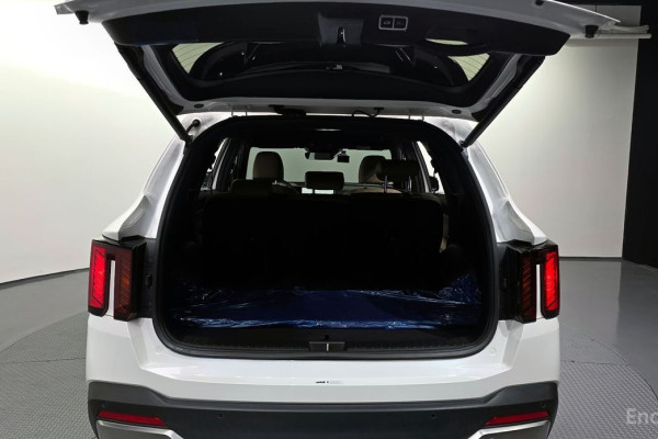 2024 Kia Sorento с пробегом 22 568 км