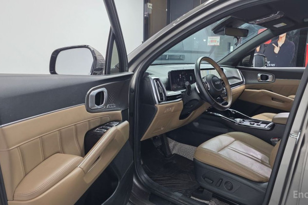 2024 Kia Sorento с пробегом 21 061 км