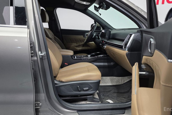 2024 Kia Sorento с пробегом 21 061 км