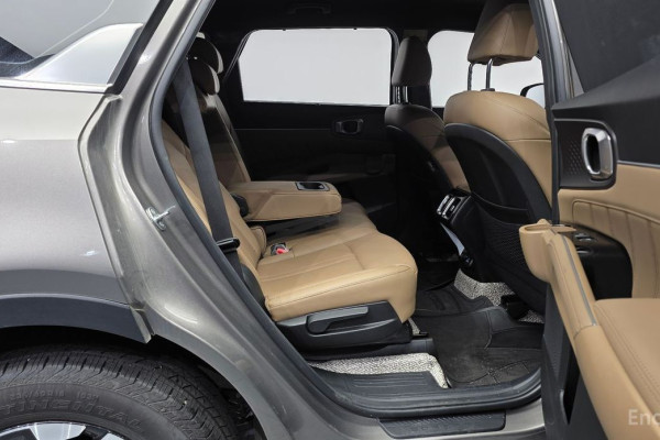 2024 Kia Sorento с пробегом 21 061 км