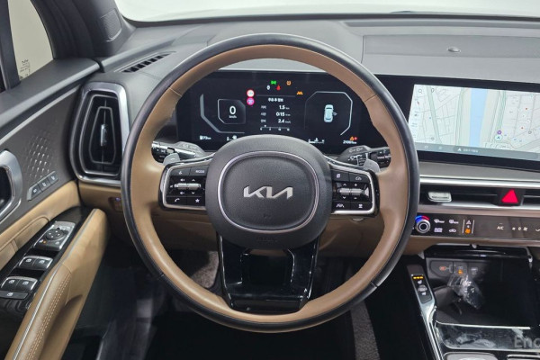 2024 Kia Sorento с пробегом 21 061 км