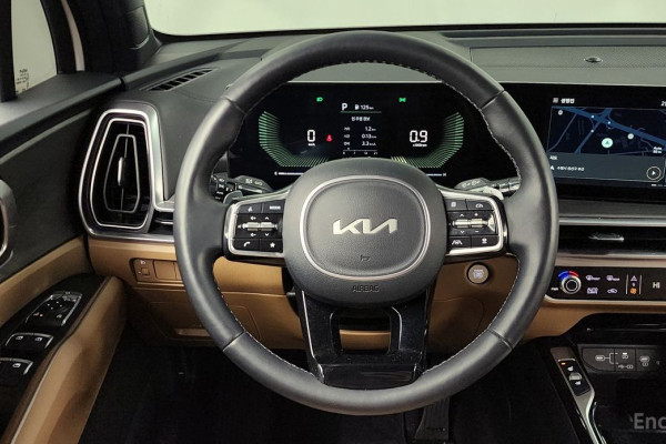 2024 Kia Sorento с пробегом 32 963 км