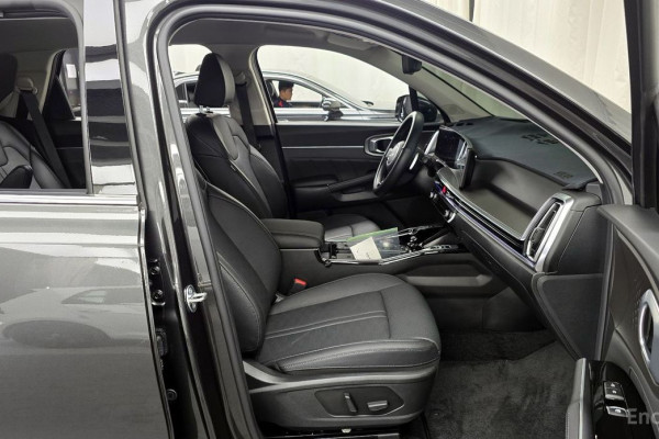 2025 Kia Sorento с пробегом 28 792 км