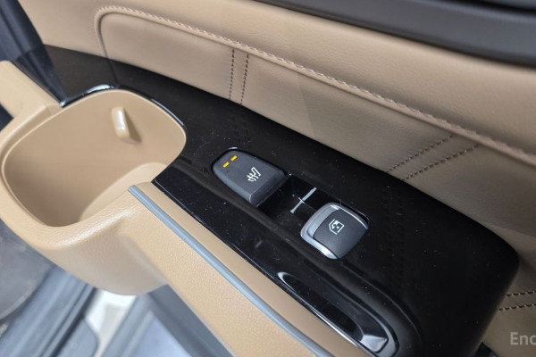 2024 Kia Sorento с пробегом 21 061 км