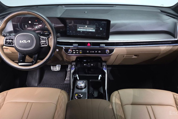 2024 Kia Sorento с пробегом 23 830 км