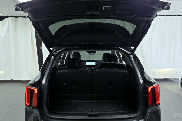 2025 Kia Sorento с пробегом 28 792 км