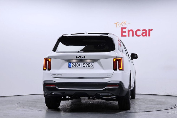 2025 Kia Sorento с пробегом 45 км